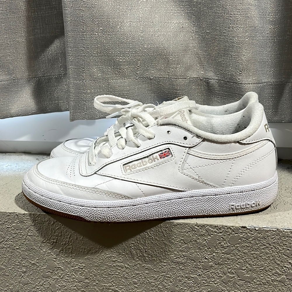 REEBOK CLASSICS white with gum bottoms